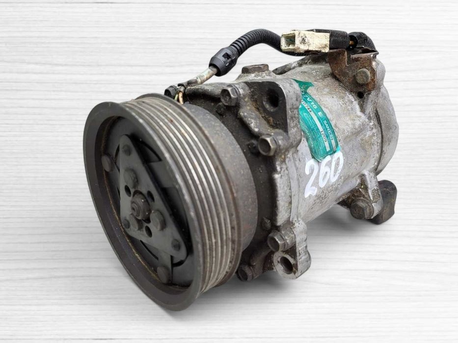Компрессор кондиционера Citroen C5 C8 Peugeot 406 605 607 3.0