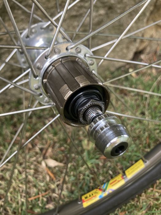 Par de rodas Mavic 26 cerâmica Cubos Shimano Deore