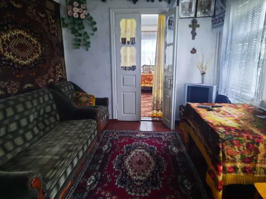 Продається затишний будинок