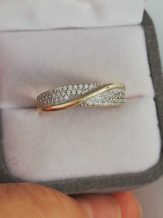 WLOSKI bajkowy zloty pierścionek  z cyrkoniami Lśniący błyszczący