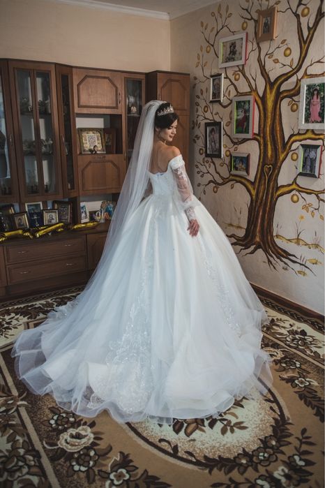 весільна сукня