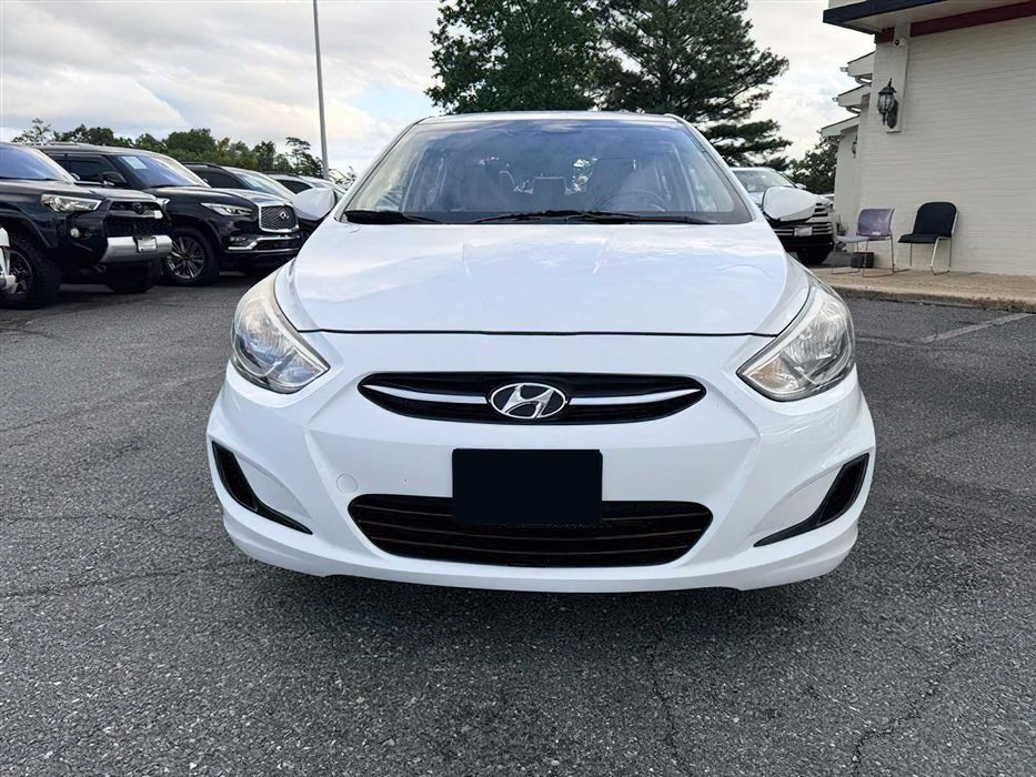 Hyundai Accent Sport      2015