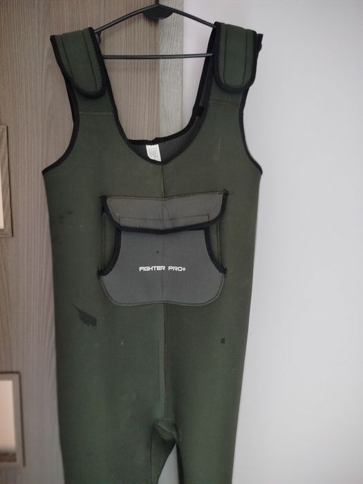 Wodery rozmiar buta 40/41