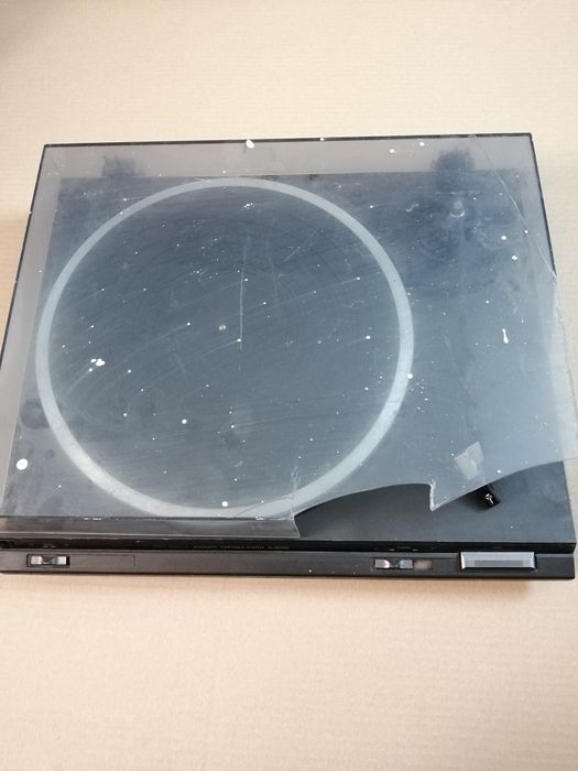 Gramofon TECHNICS model SL-BD20D