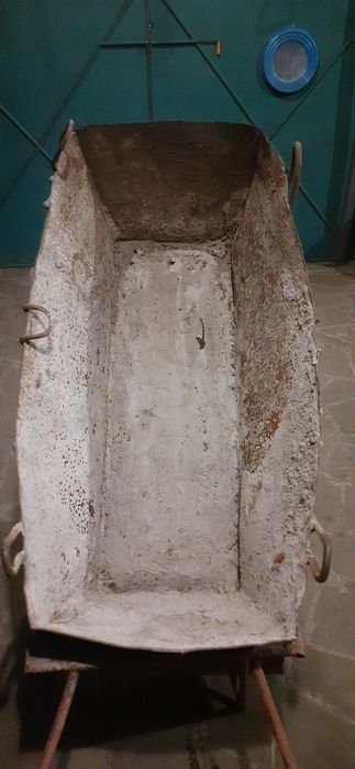 Міцне корито під бетон, розчин, чавунні ванни та батареї.