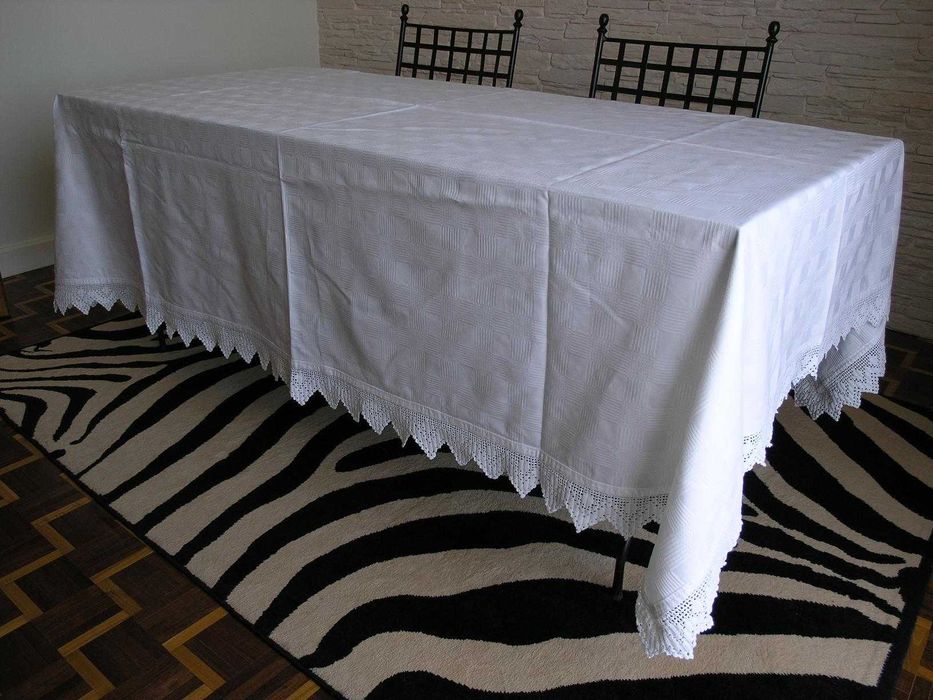 Toalha de mesa de jantar com renda