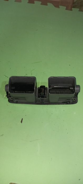 Farolins escurecidos, caixa filtro ar, grelha sofagem, Corolla e11