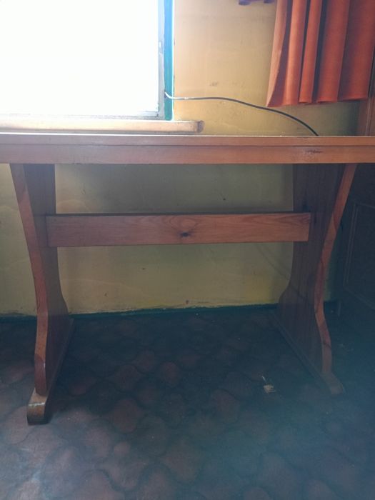 Sprzedam stolik 100zl