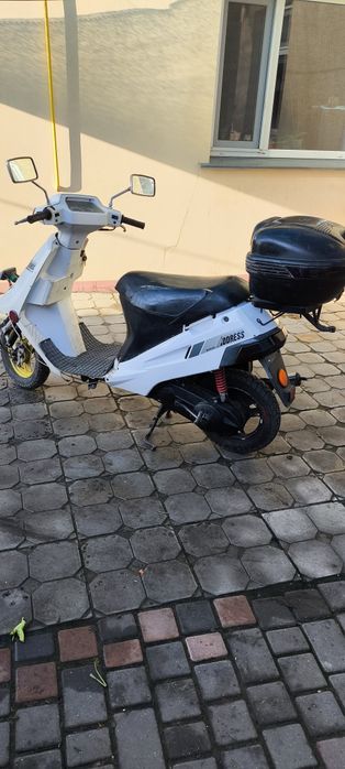 Продам скутер suzuki address