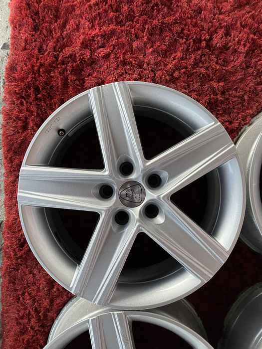 Mercedes Vito Viano Volkswagen Tiguan Touran Seat Skoda R17 5x112