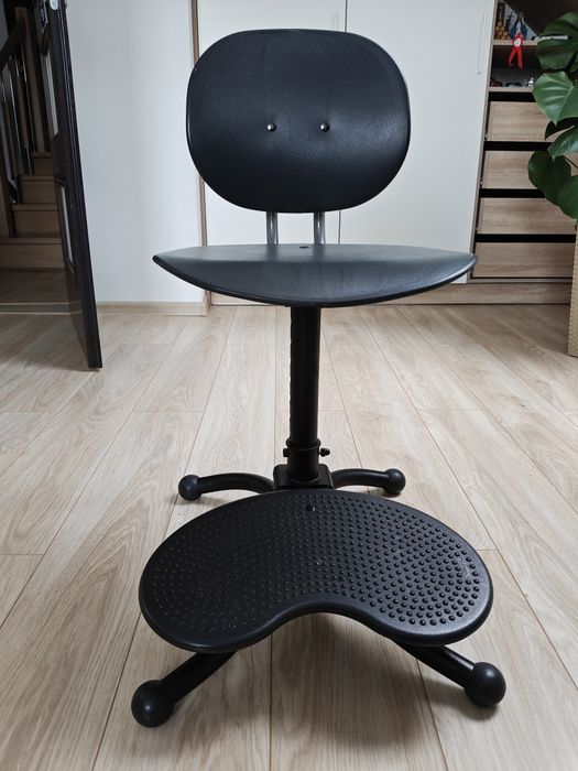 Krzesełko dziecięce Kinnarps Casper Szary