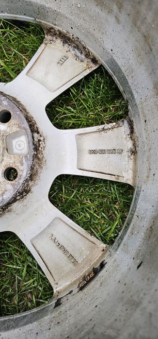 Felgi 5x112 audi 17 opony zimowe Pirelli kolce