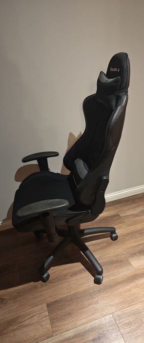 Fotel gamerski huzaro używany