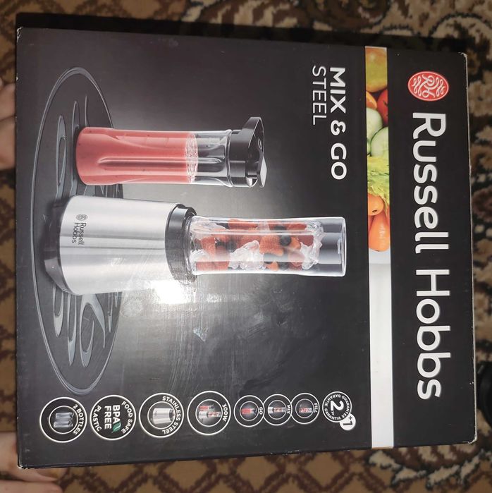 Фітнес-блендер Russell Hobbs Mix & Go Steel