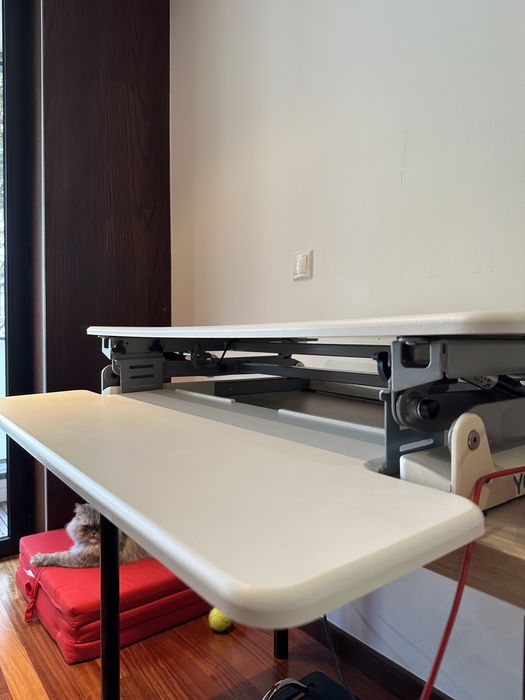 Secretária elevatória / stading desk