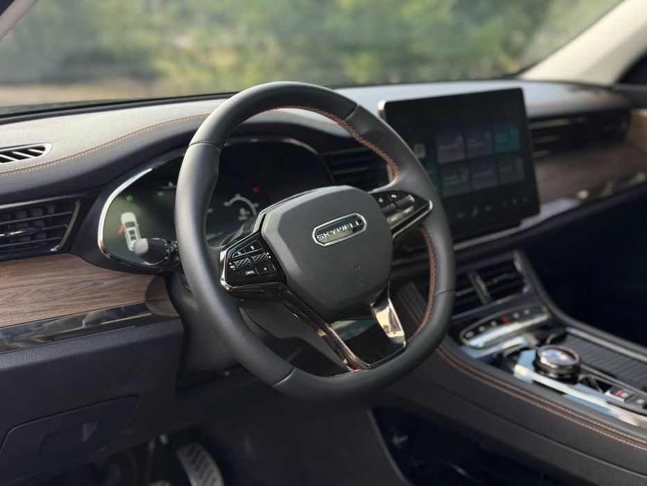 Продам авто електромобіль Skywell ET5 72 кВт