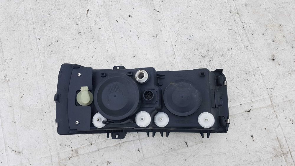 REFLEKTOR LAMPA PRAWA PRZÓD DAF XF 105 EURO 5