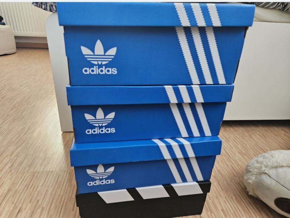 Pudełka po butach adidas