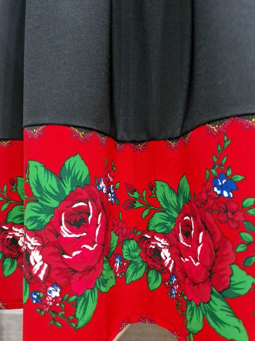 Spódnica czarna z kwiatami 3XL(46)