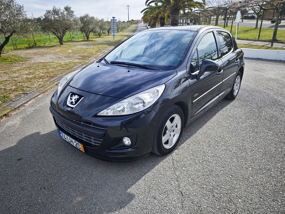 Peugeot 207 1.4 16V SE Sportium