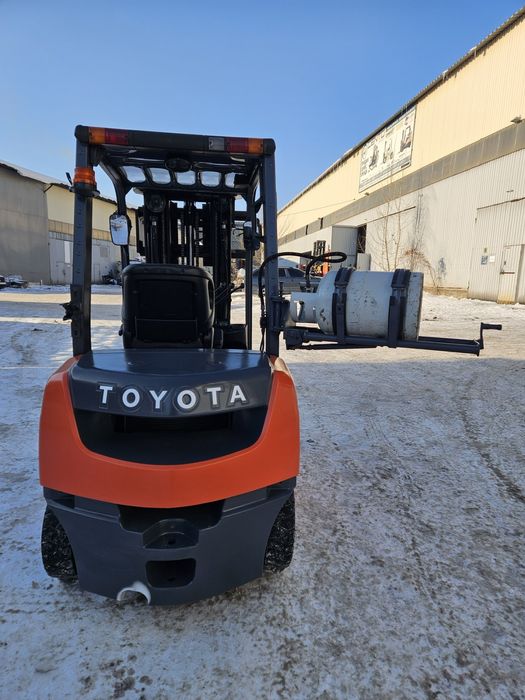 Навантажувач Toyota газ/бензин. Вилочный погрузчик Тойота 2,5 тонни