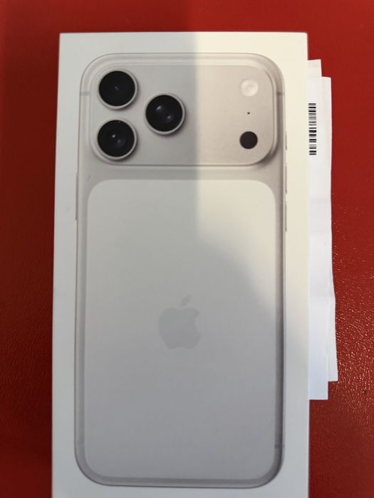 Iphones 17 pro max Silver 256gb selado