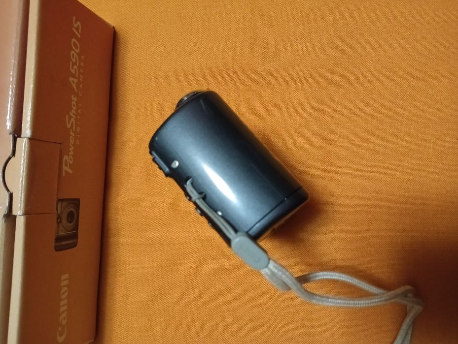 Фотоаппарат Canon PowerShot A590 IS.