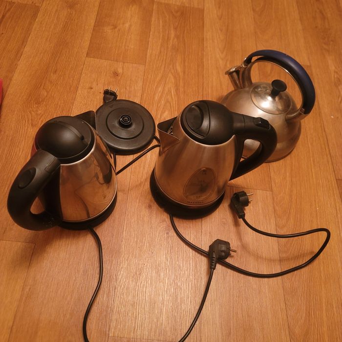 Чайник електричний