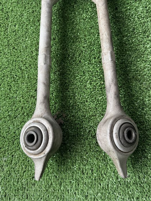 передні верхні важелі підвіски e 39 перебранні