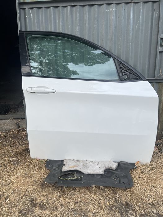 Drzwi BMW E71 prawy przód kolor Alpine Wiess III kompletne