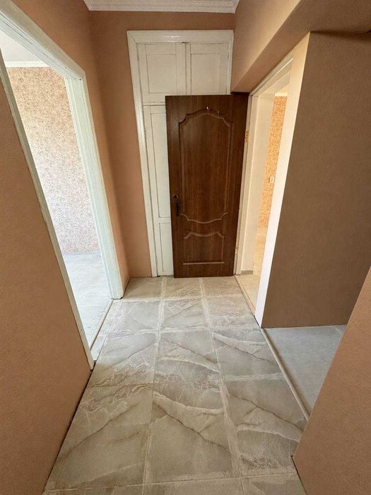 Продається простора квартира в центрі с. ШАБО!