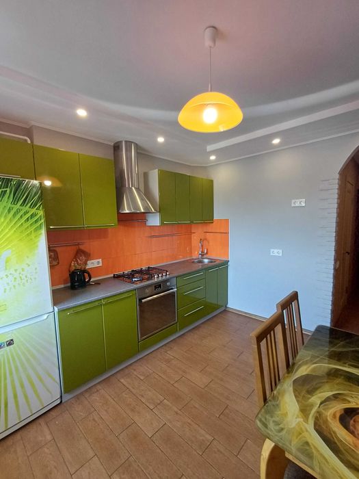 Продам 2-комнатную с автономкой Сечевых Стрельцов 90Б