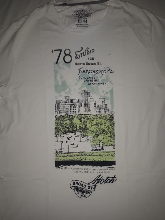 T-shirt biały z nadrukiem rozmiar XL
