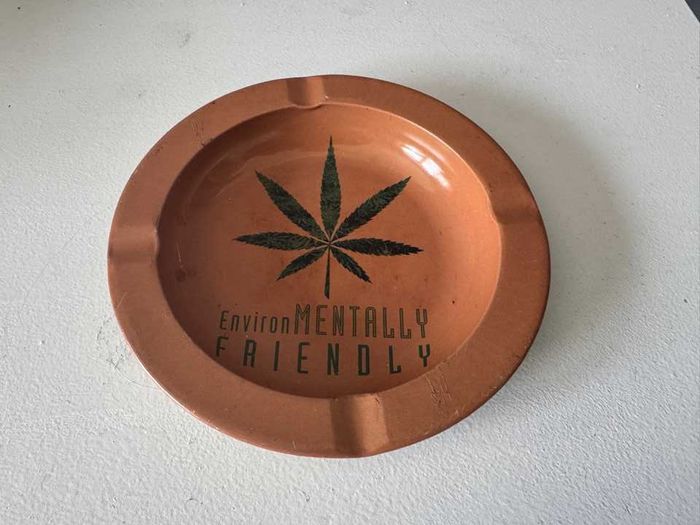 Popielniczka Cannabis