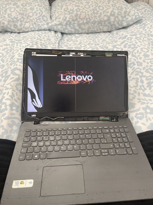 Lenovo IDEAPAD a funcionar64729897317251122