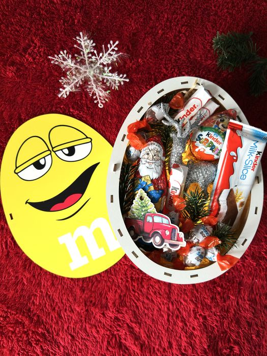 Новорічні бокси для дітей та дорослих