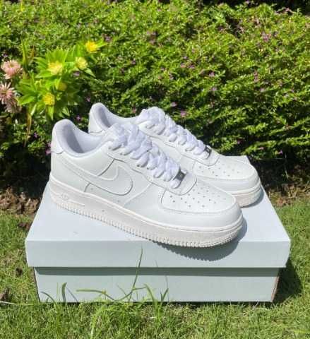 Pasuje bardzo dobrze do ubrań. Rozmiar.38