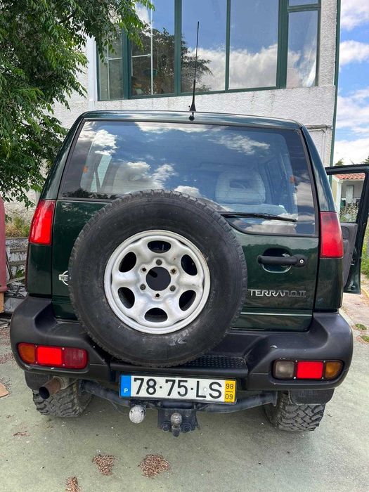 Nissan Terrano impecável