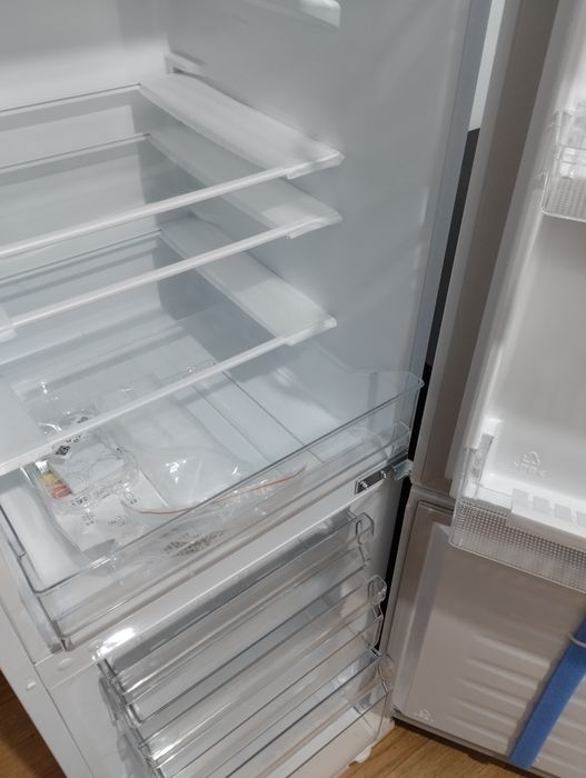 Frigorífico kunft novo garantia 3 anos