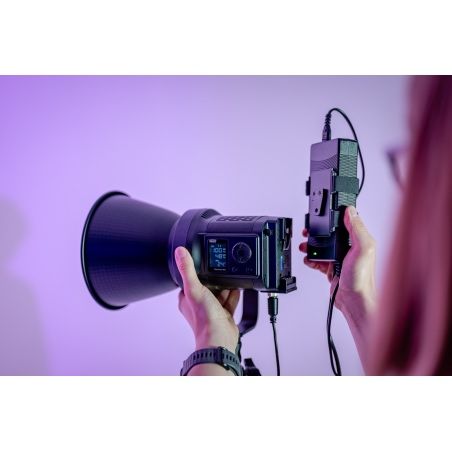 Lampa filmowa Newell RGB Pravaha Max 135 LED Bowens
