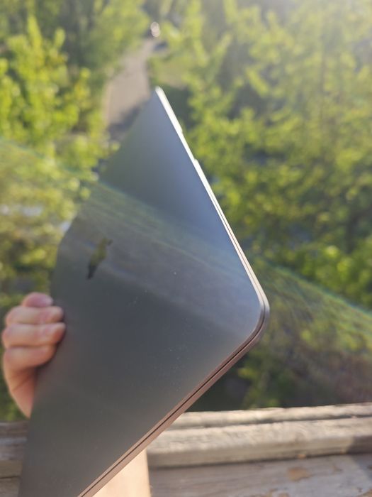 Macbook air m1 8/256gb