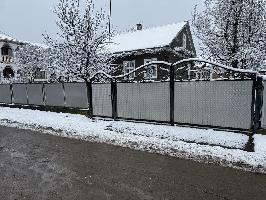 Продам будинок 15 км від м. Чернівці