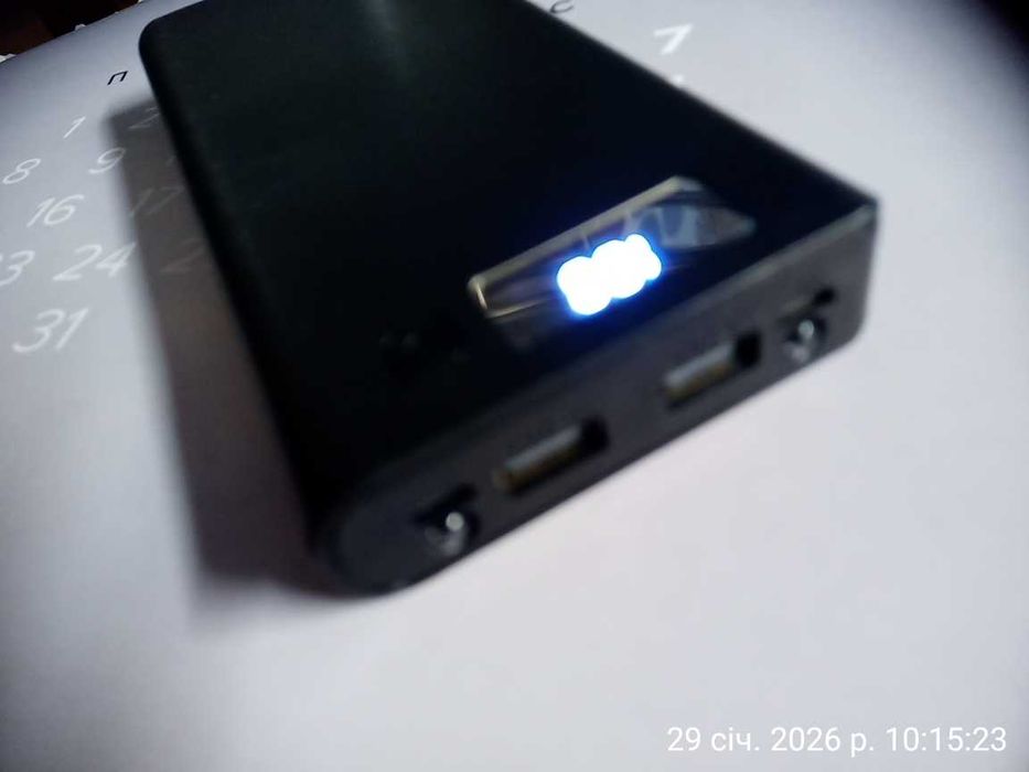 Павербанк (блок живлення)  >20000 mAh