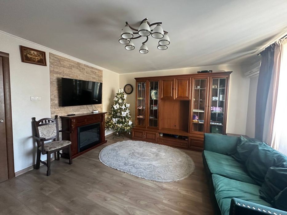 Продаж просторої 3-х кім. квартири в Центрі (р-н Парку, ЦУМу)