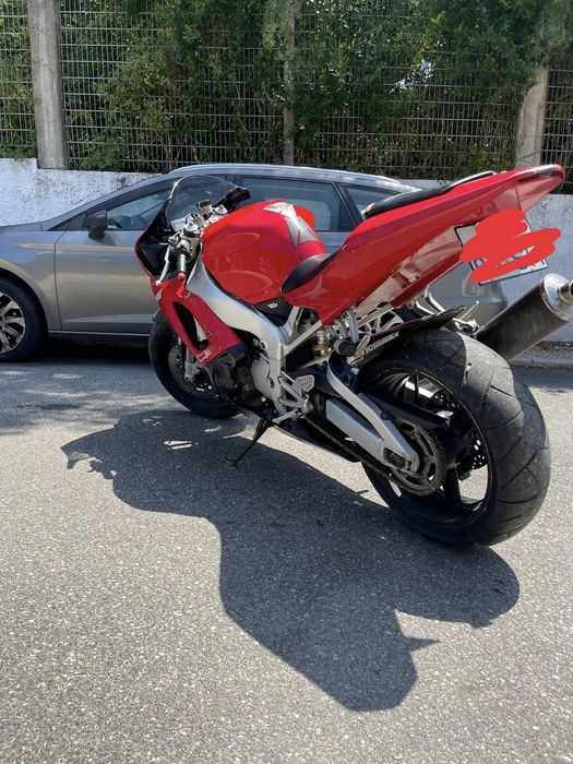 Vendo Yamaha r1 de 2001