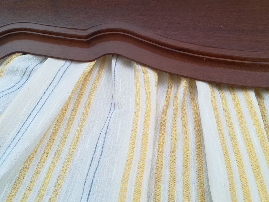 Sanefa com cortinados