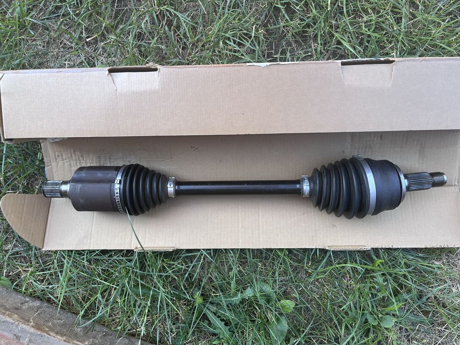 Напіввісь/Полуось Acura MDX/ Honda Pilot