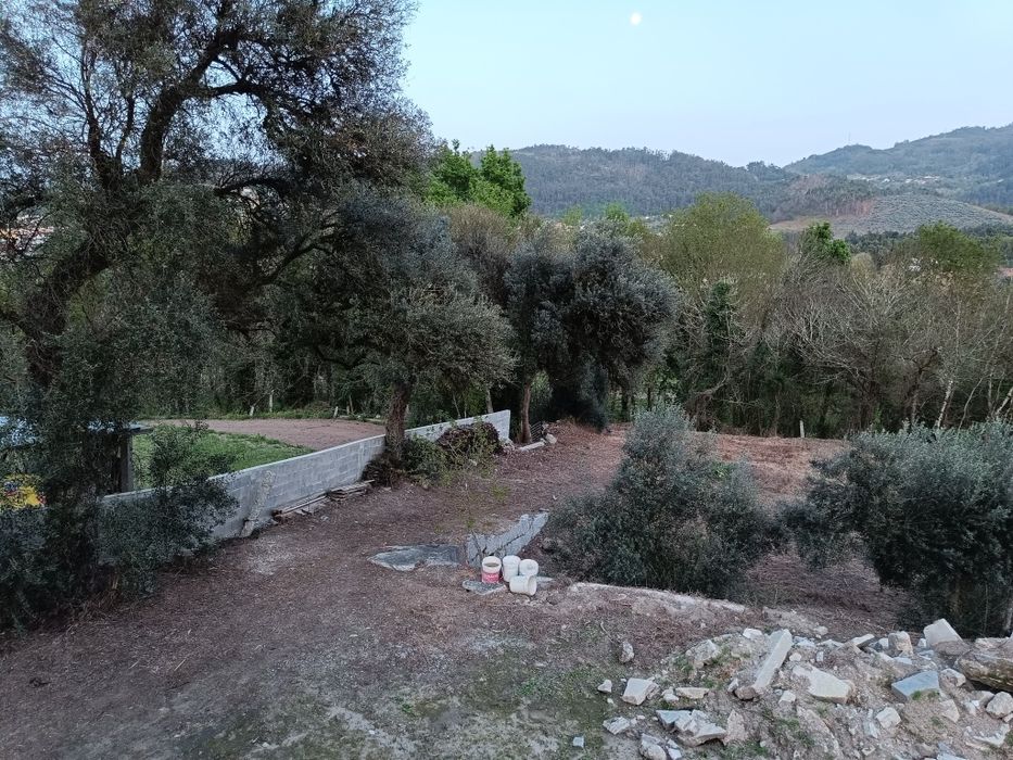 Terreno 1900 MTS em Nogueira,Ponte da Barca