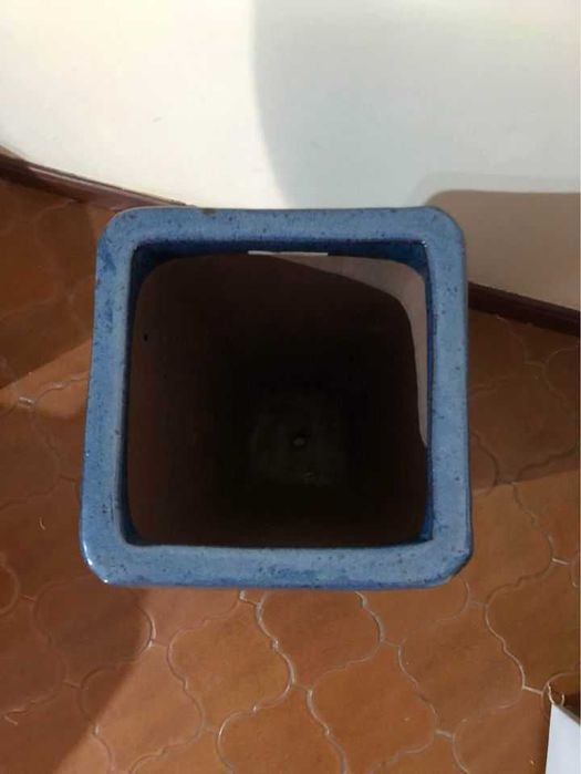 Jarro cerâmico azul