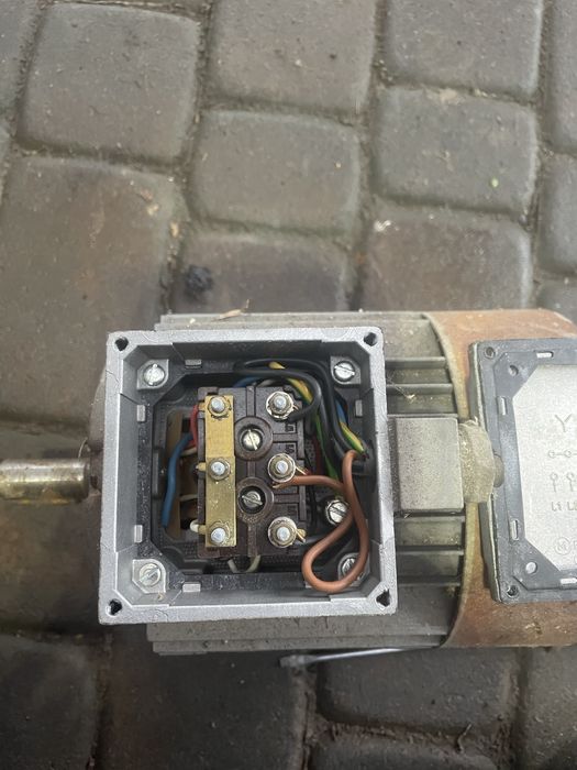 Електродвигун 550 ват. Двигатель